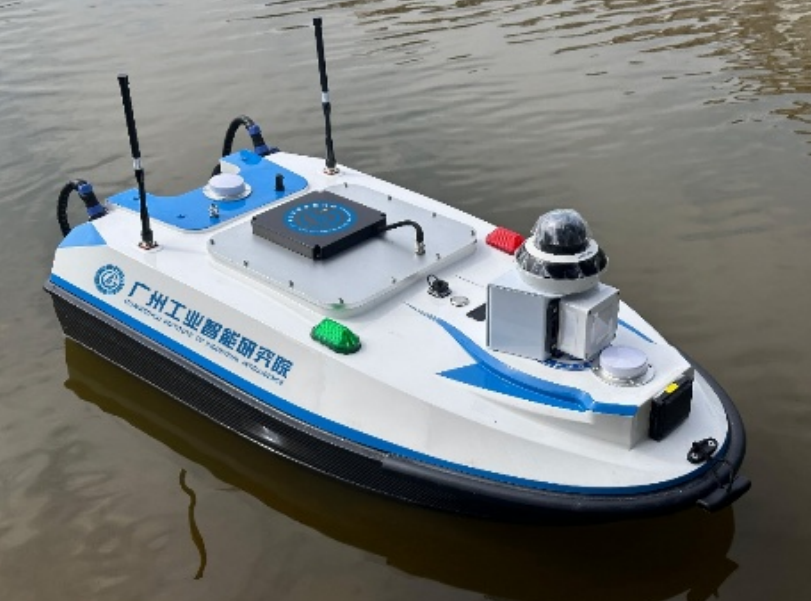 “水质巡逻兵”--无人值守船